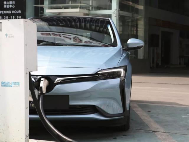 一辆纯电动汽车，多少续航里程才算最合适？