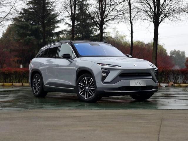 30万搞定丈母娘，买豪车不如选新能源车，低调、豪华、有品味