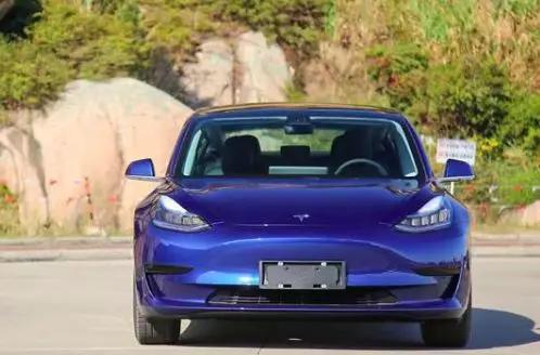 现有锂电池比进口版少8kWh，国产Model 3要用铁电池绞杀对手？