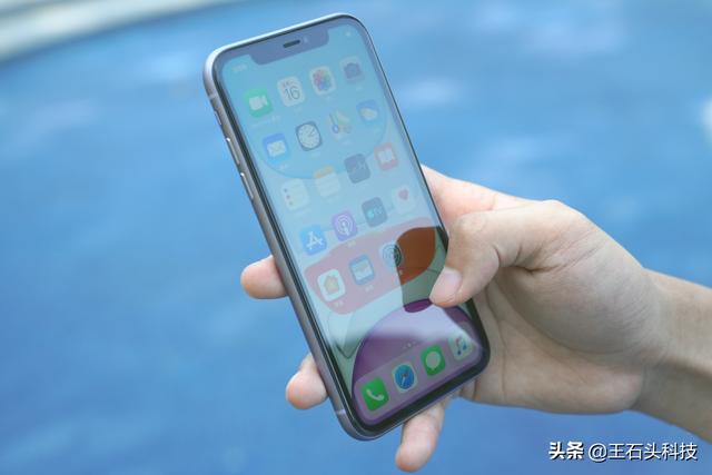 iPhone11到底卡不卡？使用半年之后，吐槽一下优缺点！