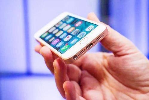 海报曝光iPhone9是长这样？发布后，来一部