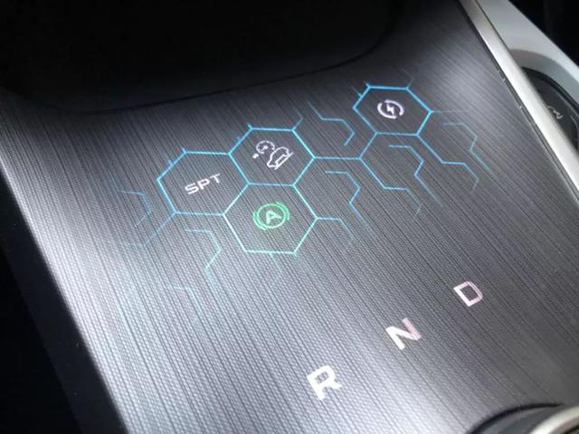 新能源 | 一直被低估——吉利几何A 2019款高续航幂方版