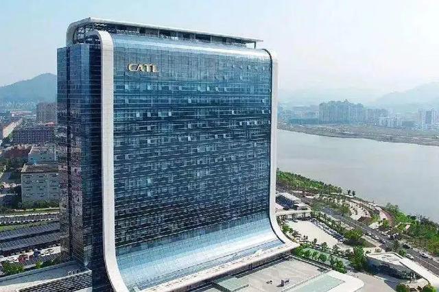 特斯拉“勾引”宁德时代，没了补贴的“世界第一”还能风光多久？