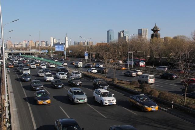 你以为油价降了你买燃油车就好了？naive