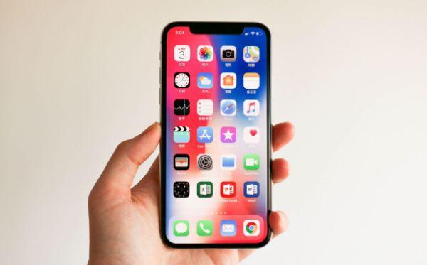 顶级iPhone变身价格屠夫，从8699到4899，苹果A12＋双摄