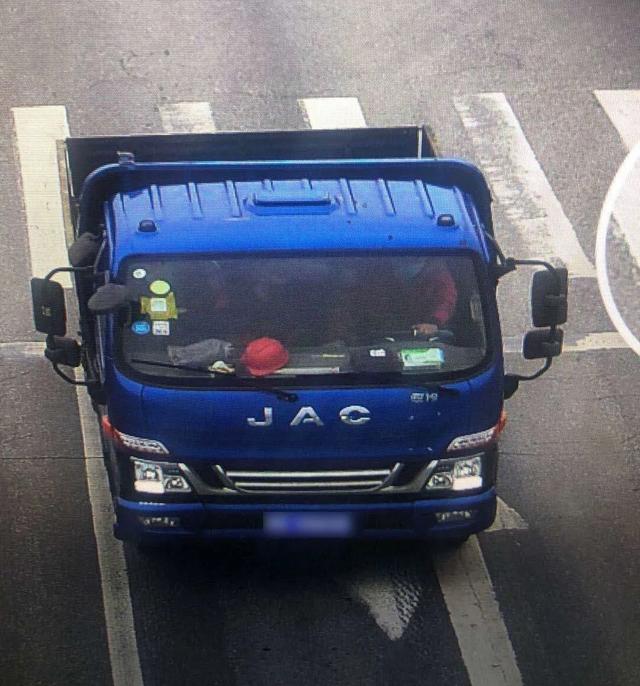 10人到江苏偷走5000多辆共享单车！被找到时在废品收购站