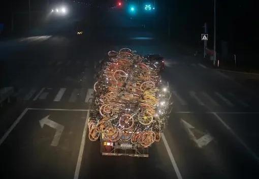 10人到江苏偷走5000多辆共享单车！被找到时在废品收购站