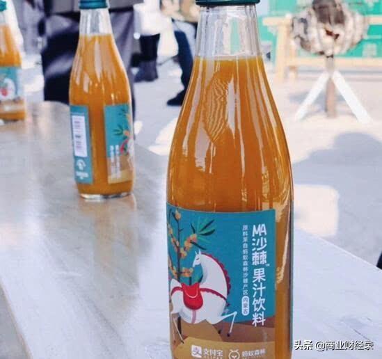 因马云一句表扬，十万箱饮料被一抢而空，网友：给我尝尝