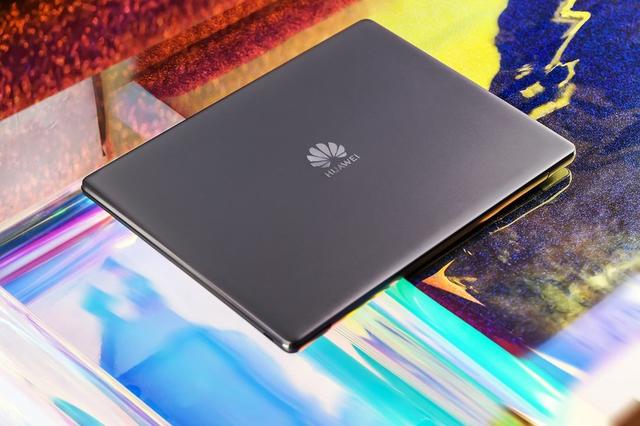 电脑品牌淡化了？苹果、小米、华为引进市场，网友：都是空壳