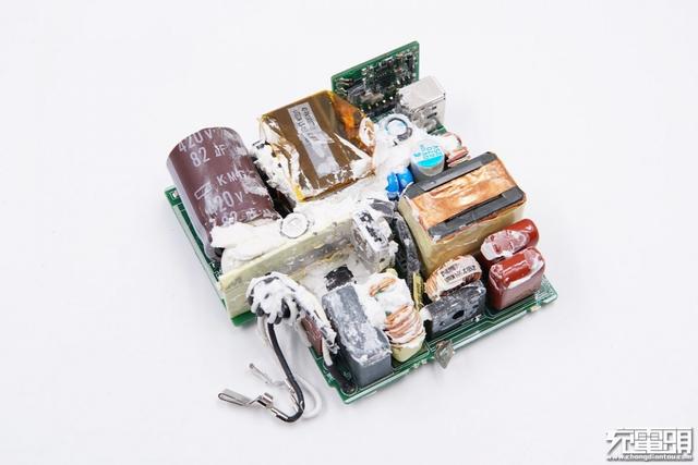 小米90W USB PD快充充电器拆解，用料确实猛