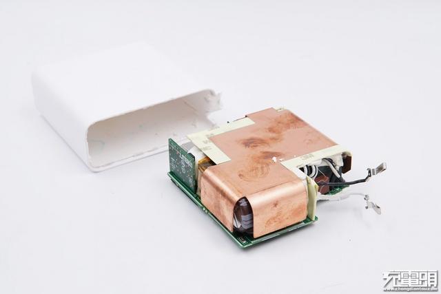 小米90W USB PD快充充电器拆解，用料确实猛