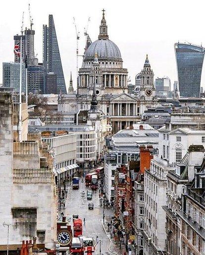 许多英国家庭用铜线网上办公,网速奇慢