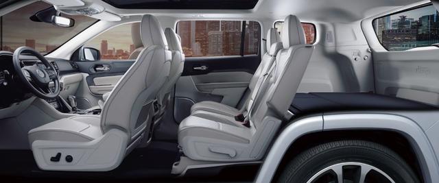 这才叫“真插混”，Jeep 指挥官 PHEV馈电油耗不到 6L/100km