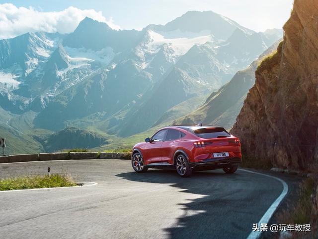 都是年内上市，奥迪/特斯拉等这一波新车过硬，包你不白等