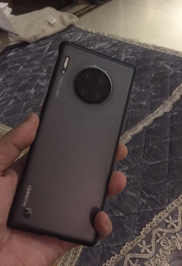 华为mate30pro5g版30天上手体验（不聊数据只谈心得）