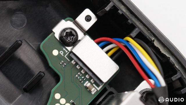 堆料最豪华的TWS耳机！亚马逊首款真无线产品 Echo buds 详细拆解