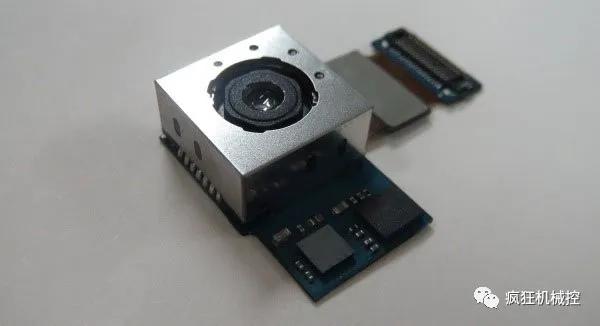 被手机厂商吹上天的“光学防抖”到底是啥？