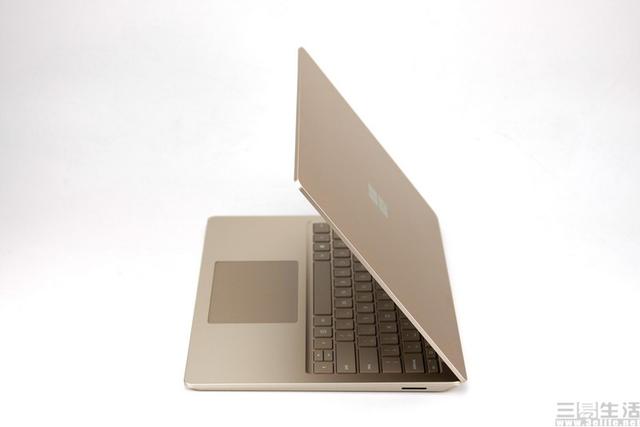 这台轻薄本它性能不缩水！微软Surface Laptop 3评测
