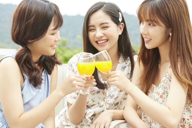 《奇葩说》陈铭和"小向太"郭碧婷，描绘的未来，让我对5G好期待