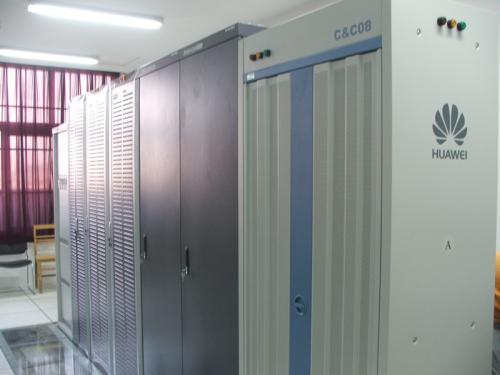 英国直接网络瘫痪，法国也无奈开始限流，网友：早换华为就好了