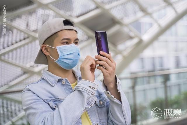 强大的性能旗舰手机！骁龙865+双模5G，极速体验秀翻全场！