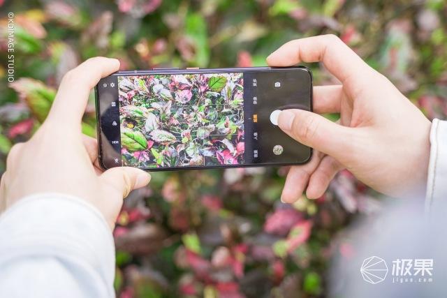 强大的性能旗舰手机！骁龙865+双模5G，极速体验秀翻全场！