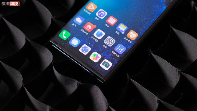 华为 MateXs 评测：折叠屏手机的又一次进化