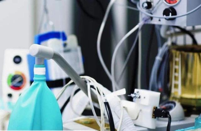 特斯拉呼吸机、谷歌病毒搜索、亚马逊快诊……硅谷大佬花式战疫