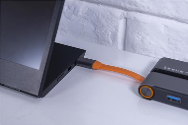 联想ThinkVision M14测评：多一块屏幕，多一份生产力