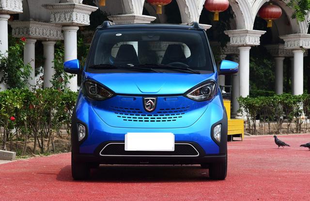 外形独特的3款小车，不烧油不限行，能遮风挡雨，最低3.98万开走