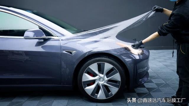 成都26岁水产余哥，特斯拉贴威固隐形车衣，深沉小伙变身硬汉