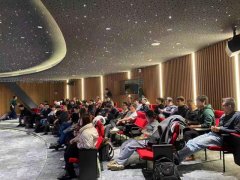 左手 AI，右手 AR：让每个开发者成为创造世界的艺术家