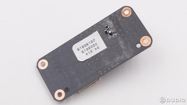 拆解报告：微信相框X 带屏智能音箱