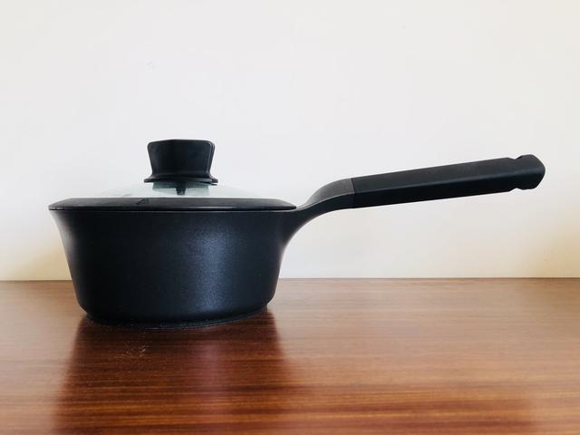 还是对年轻人下手了，小米推出超白金不粘锅，网友：值！