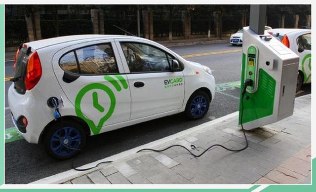 路灯秒变充电桩 充电问题就此解决？但效率是个问题……