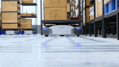 巨头携AGV机器人与协作机器人，快步入场新型消费应用场景