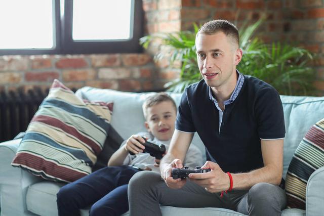 用不了10年，"二胎"和"独生"家庭差距会非常明显，很“戳心”