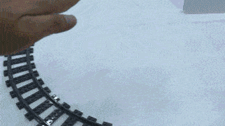 屏下摄像技术被攻克后，未来手机都有哪些发展方向？