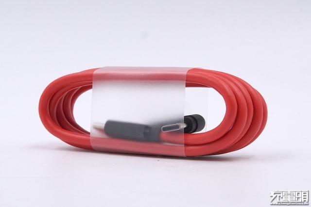 我们拆了红魔100W USB-C快充数据线：这做工，小米都汗颜