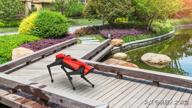 首发！全球行走速度最快的量产机器狗，蔚蓝阿尔法机器狗AlphaDog