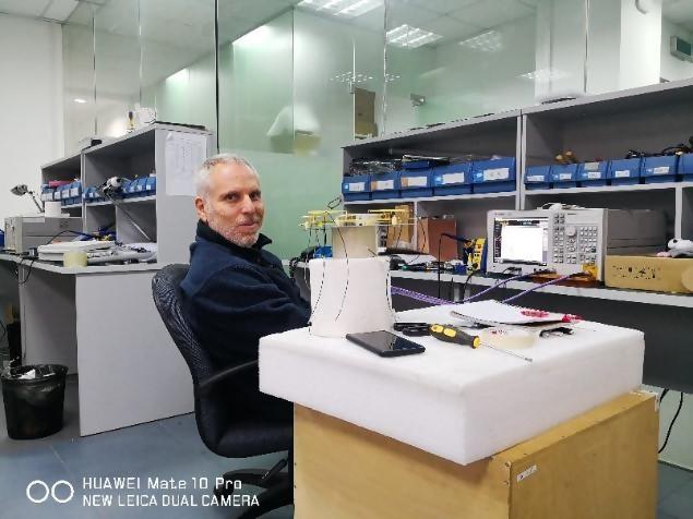 给WiFi加“灯罩”？这个华为博士团队攻克了业界难题