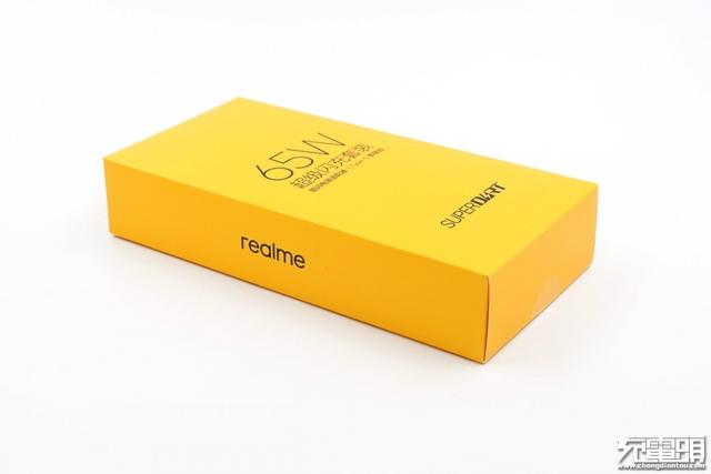 自己人用是神器，别人用是五福一安？realme 65W氮化镓充电器评测