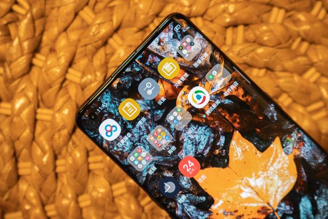 OPPO Find X2 雅灰皮革版图赏