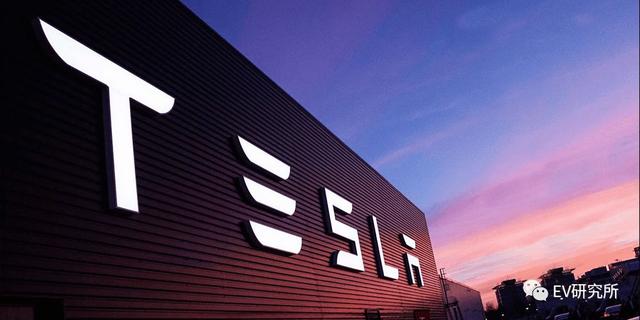 特斯拉汽车 传（中篇）把汽车当电脑来造，能行么？