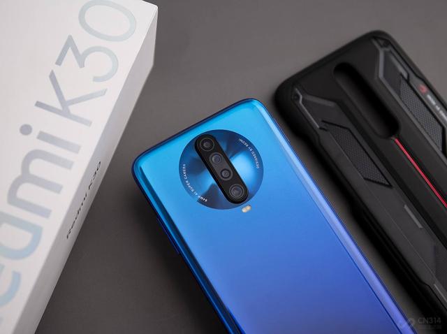 4月手机别乱买，入门5G怎么选，这三款入手不吃亏！