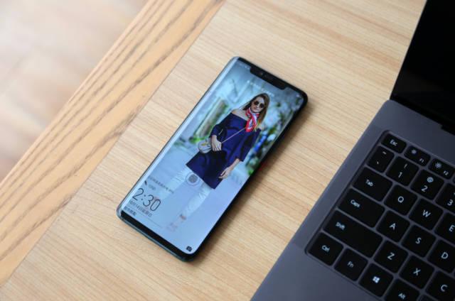 “没牌面”的小米手机，销量不尽人意，“买双不买单”的魔咒？