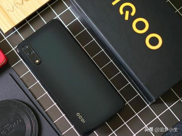 跑分越高越流畅，5个档位随你挑，买手机一定要合适自己