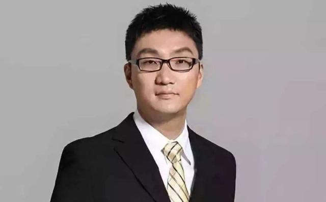 互联网有多神奇？仅仅四年，就让一个穷小子，成为中国第七大富豪