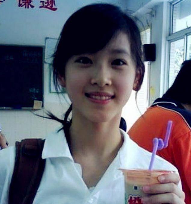 刘强东事件奶茶妹打破沉默，成网红是父亲一手策划？奶茶爹厉害了