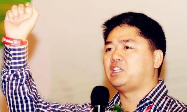 刘强东事件奶茶妹打破沉默，成网红是父亲一手策划？奶茶爹厉害了